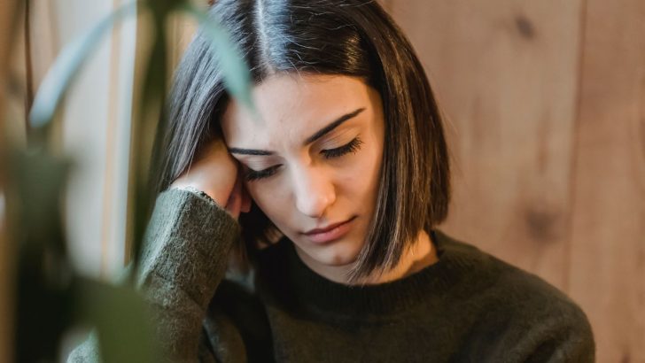 Dealing With Introvert Burnout? 13 Signs That Indicate ‘Yes’